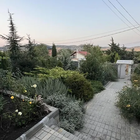 Euro House Μπουργκάς
